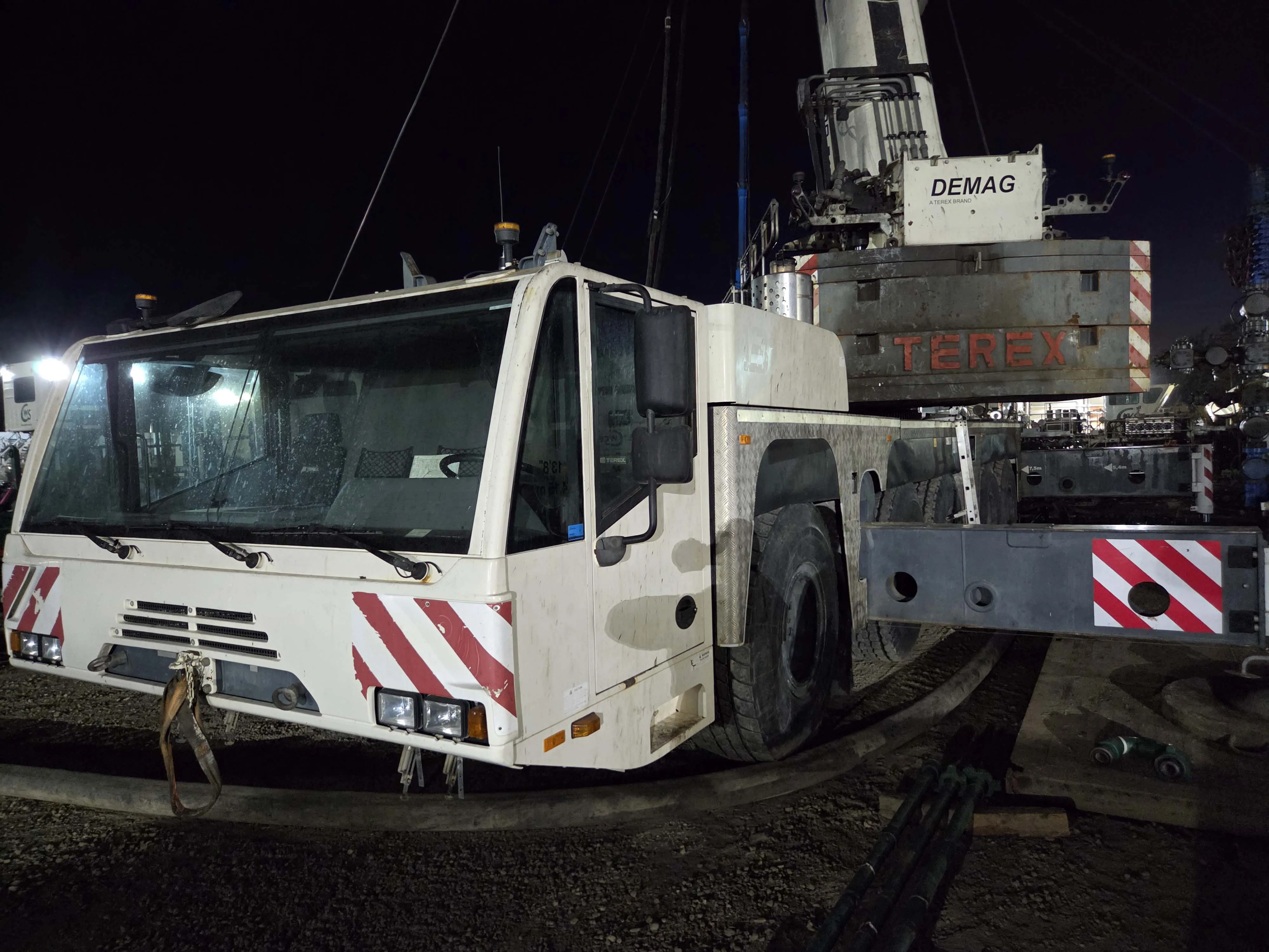 2014 TEREX DEMAG AC140 Crane