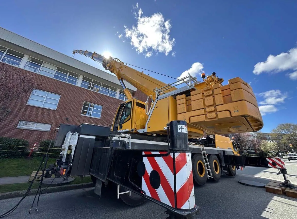 2021 Liebherr LTM1150-5.3 Crane