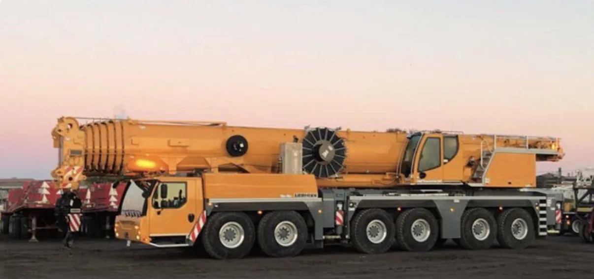 2017 Liebherr LTM1300-6.2 Crane